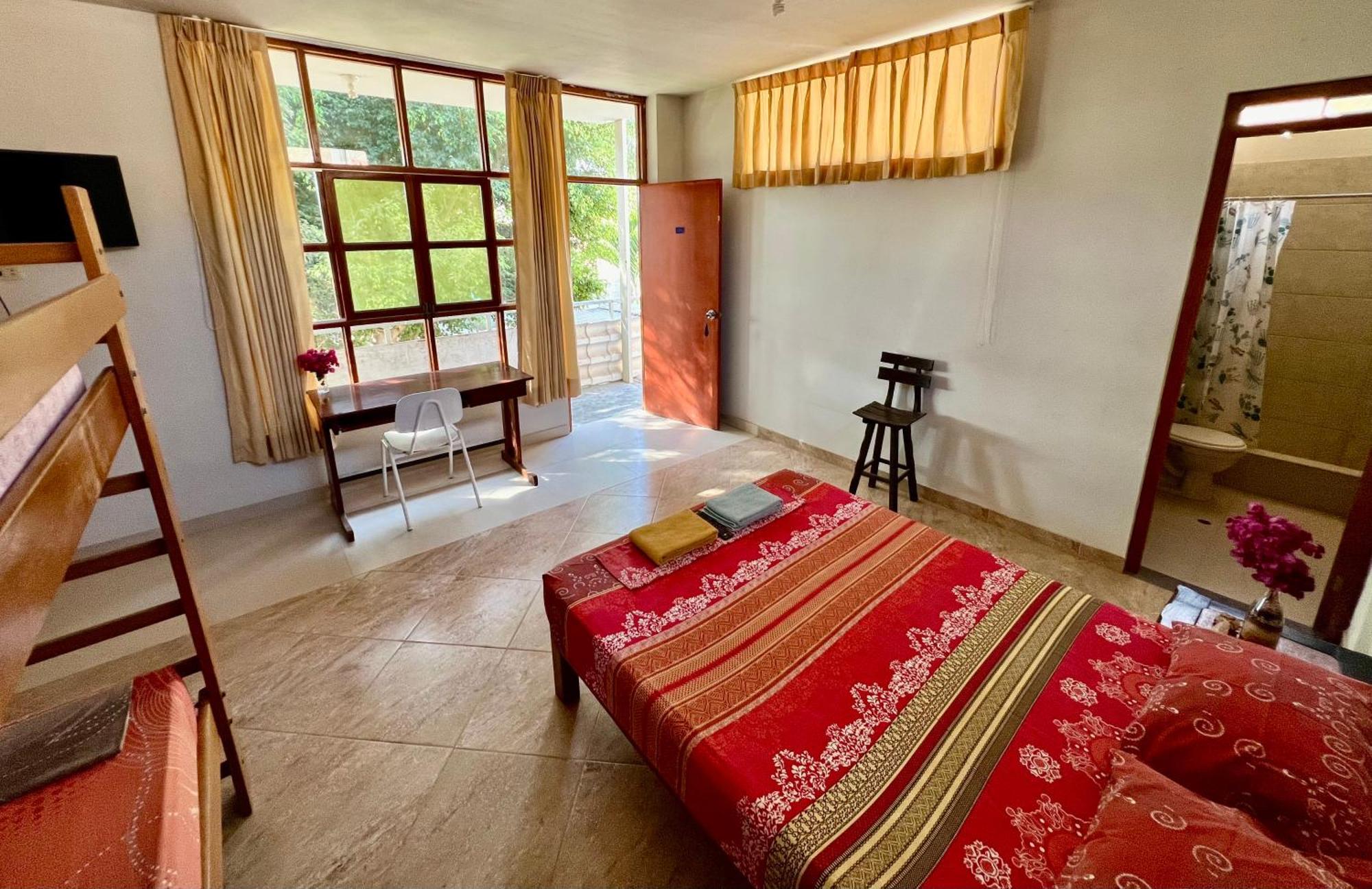 Stone House Mancora Hostel Εξωτερικό φωτογραφία