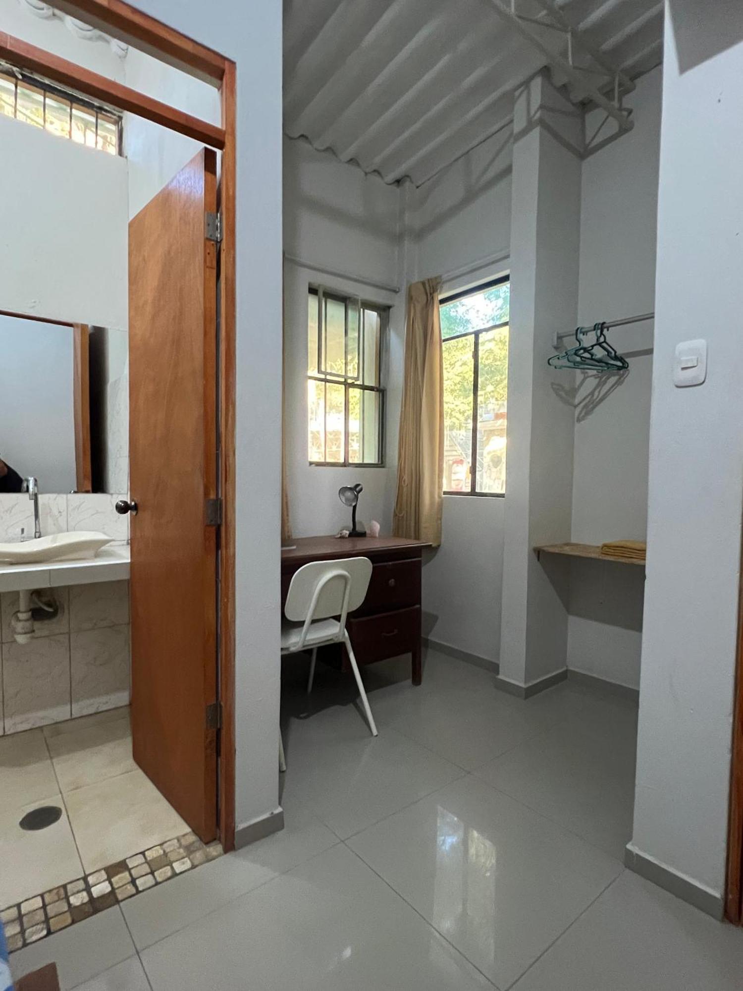 Stone House Mancora Hostel Εξωτερικό φωτογραφία